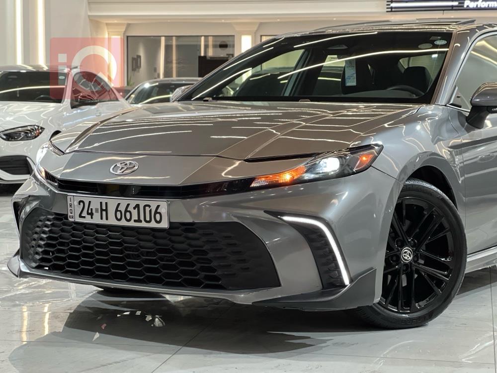 تۆیۆتا کامری